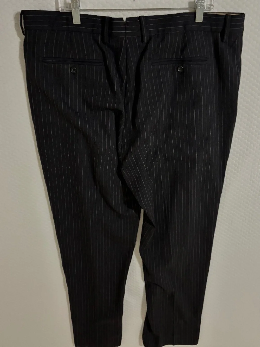 BANANA REPUBLIC MENS WOOL BLND DRESS PANT SZ 42 X 34 BLACK STRIPED FLAT FRONT